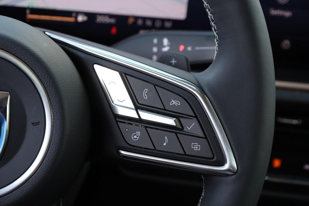 Buick Envision Vehicle Image 14
