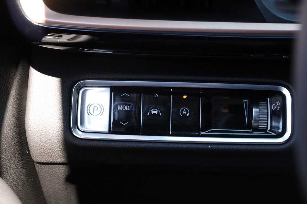 Buick Envision Vehicle Image 23