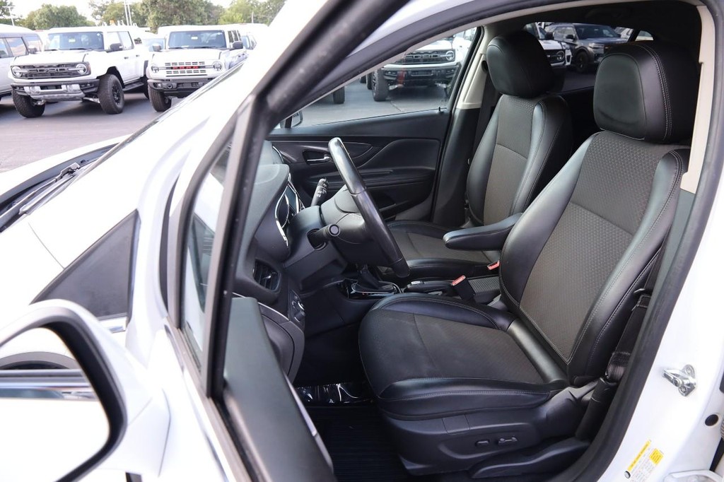 Buick Encore Vehicle Image 08