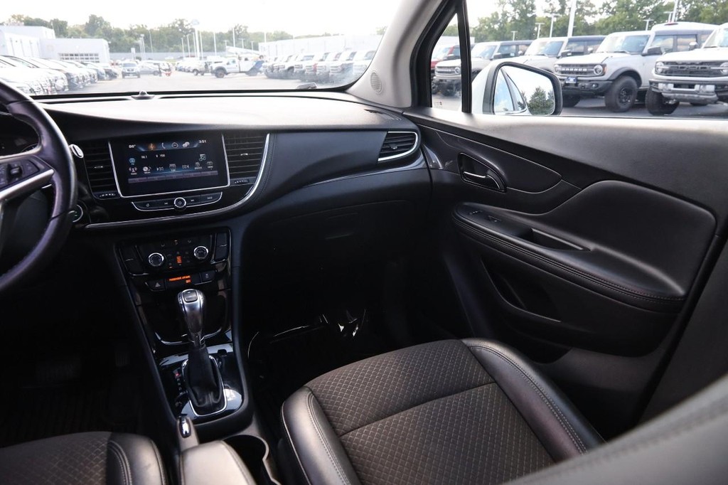 Buick Encore Vehicle Image 24
