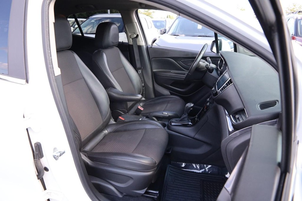 Buick Encore Vehicle Image 25