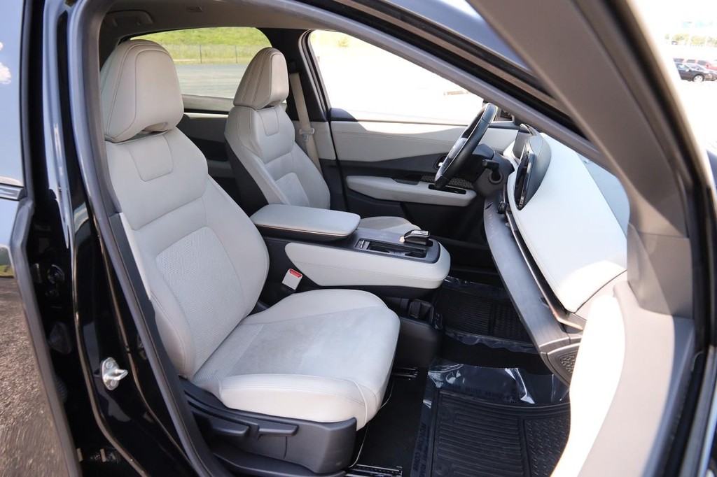 Nissan ARIYA Vehicle Image 27