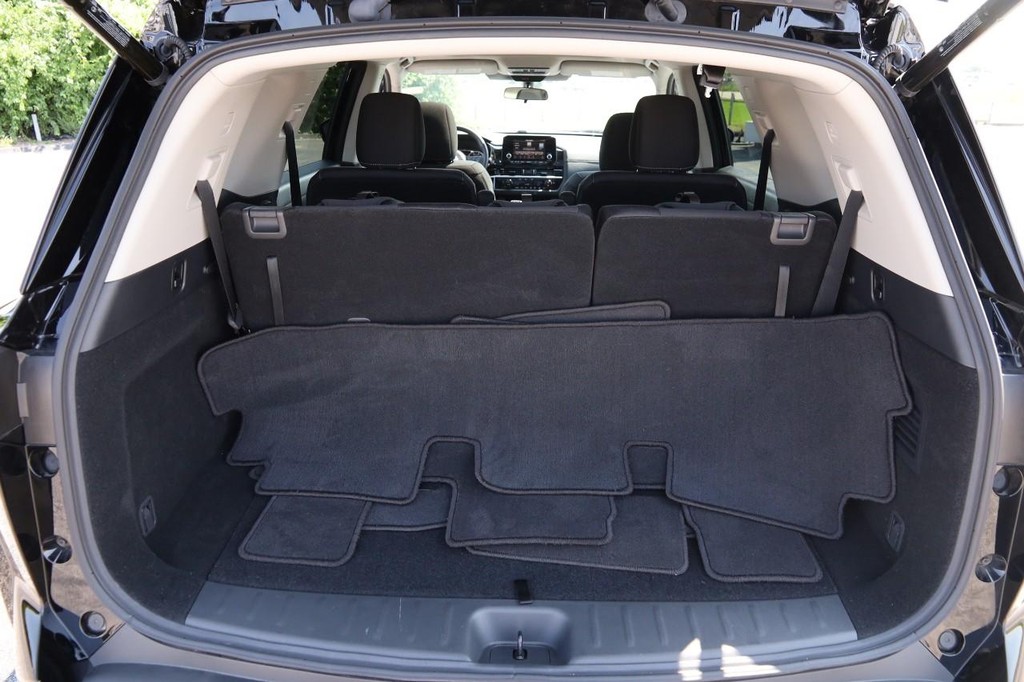 Nissan Pathfinder Vehicle Image 07