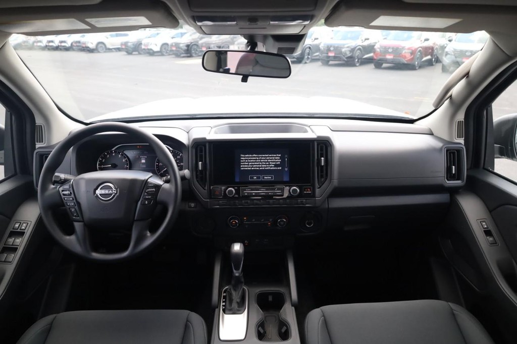 Nissan Frontier Vehicle Image 07