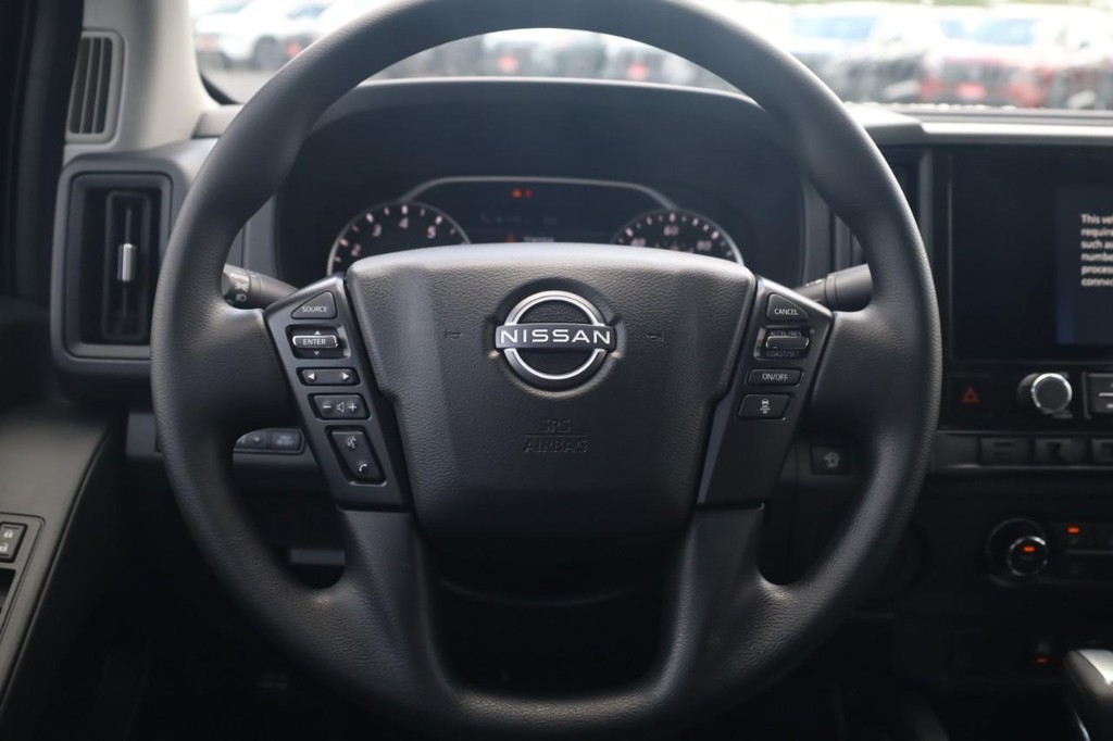 Nissan Frontier Vehicle Image 08