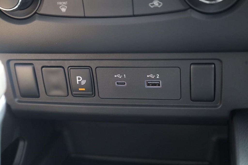Nissan Frontier Vehicle Image 16