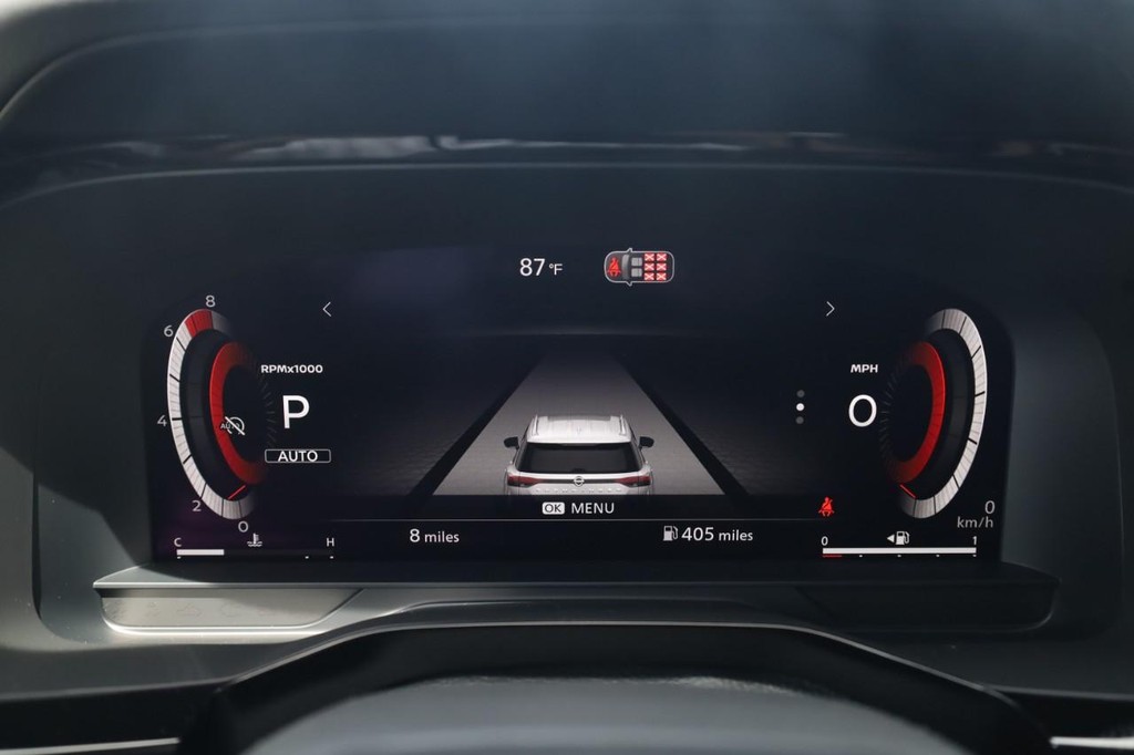 Nissan Pathfinder Vehicle Full-screen Gallery Image 13
