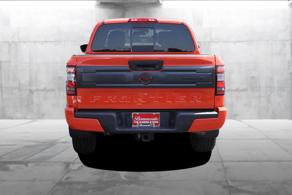 Nissan Frontier Vehicle Image 06