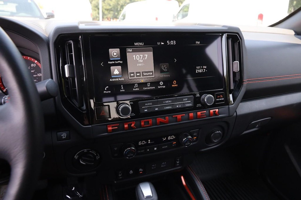 Nissan Frontier Vehicle Image 15