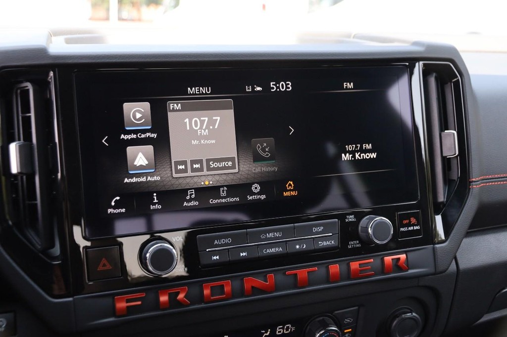 Nissan Frontier Vehicle Image 16