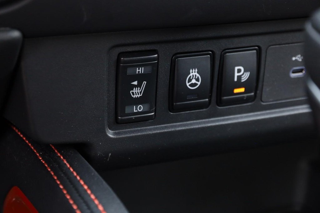 Nissan Frontier Vehicle Image 20