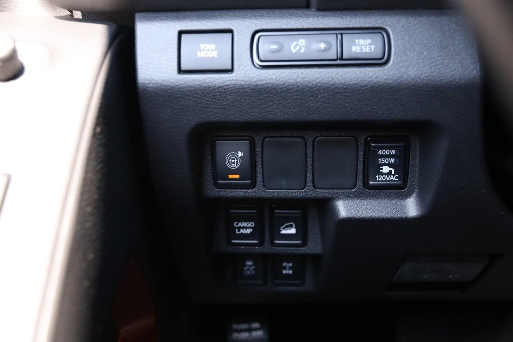 Nissan Frontier Vehicle Image 23