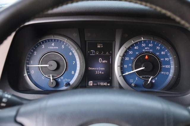 Toyota Sienna Vehicle Image 16