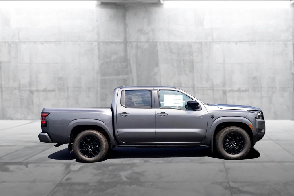 Nissan Frontier Vehicle Image 05