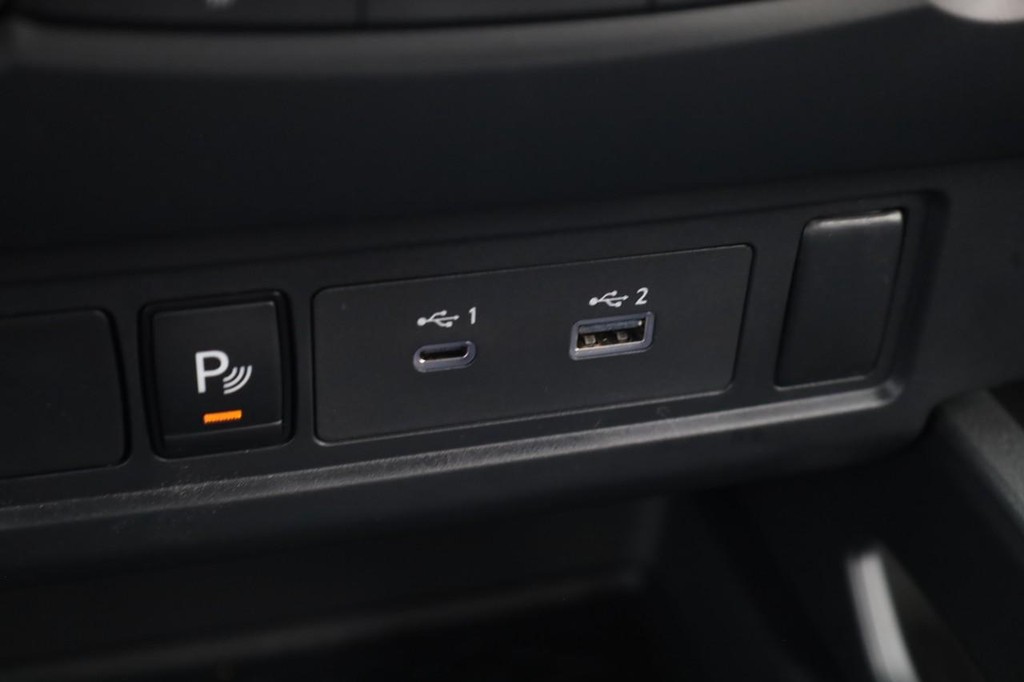 Nissan Frontier Vehicle Image 19