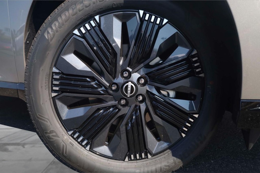 Nissan Murano Vehicle Image 03