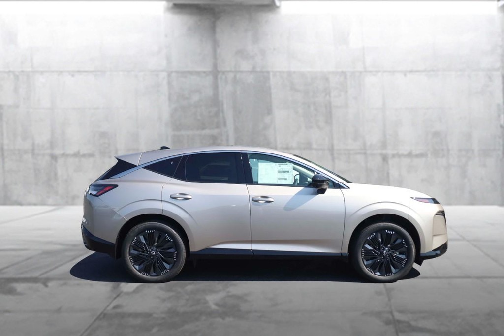 Nissan Murano Vehicle Image 05