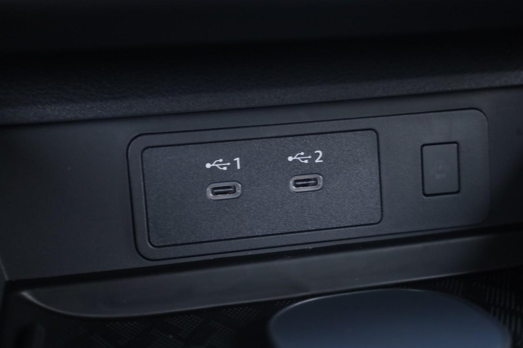Nissan Murano Vehicle Image 18