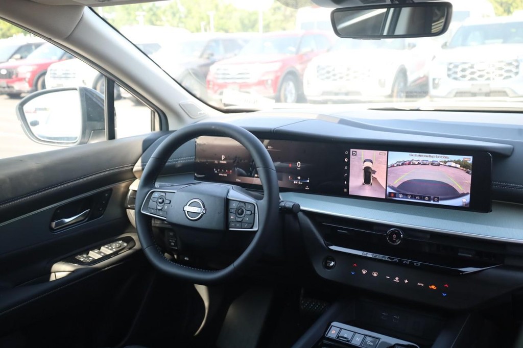Nissan Murano Vehicle Image 24