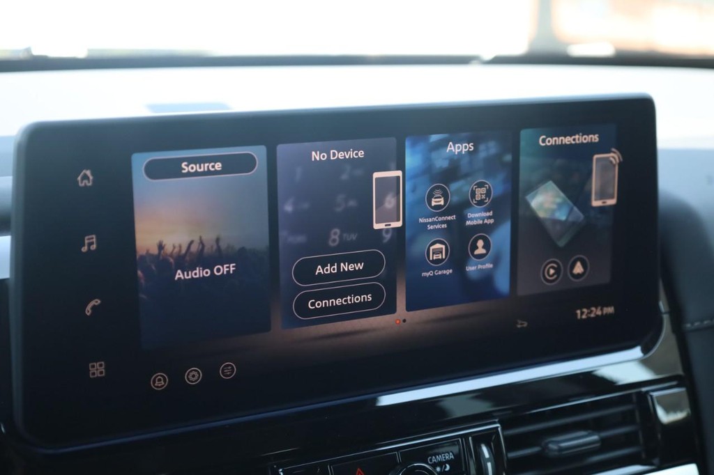 Nissan Pathfinder Vehicle Image 14