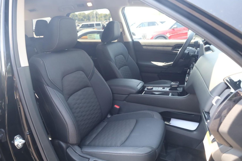 Nissan Pathfinder Vehicle Image 21