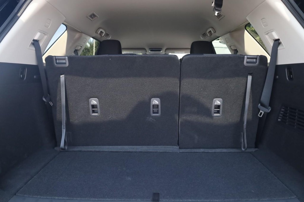 Nissan Pathfinder Vehicle Image 25