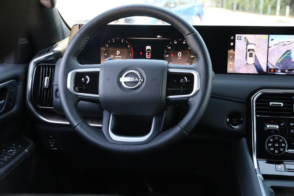 Nissan Armada Vehicle Image 26