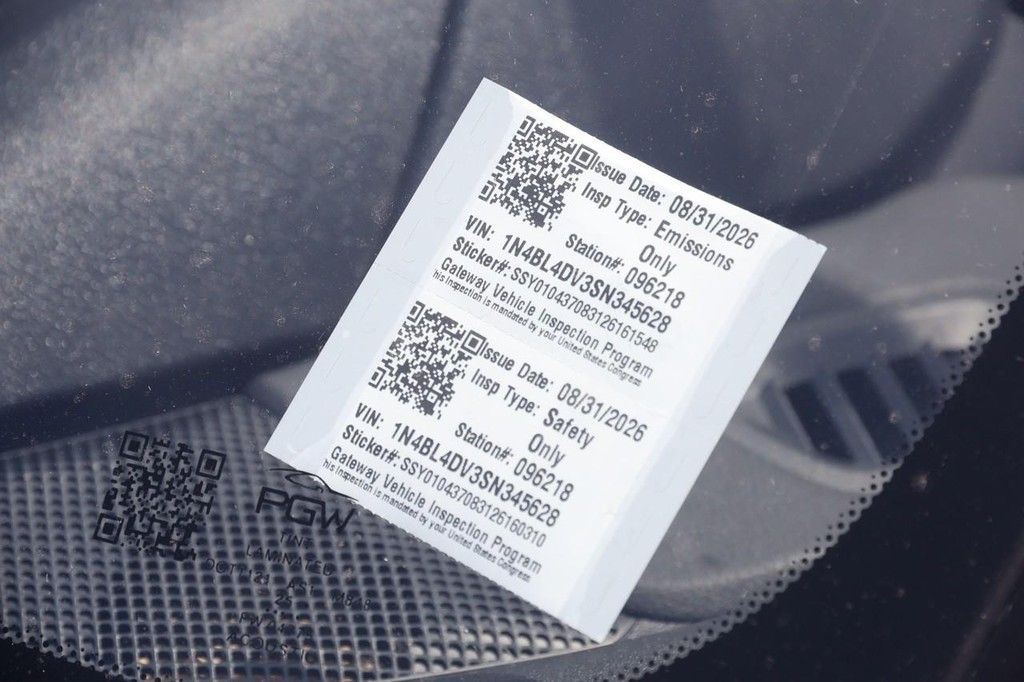 Nissan Altima Vehicle Image 29