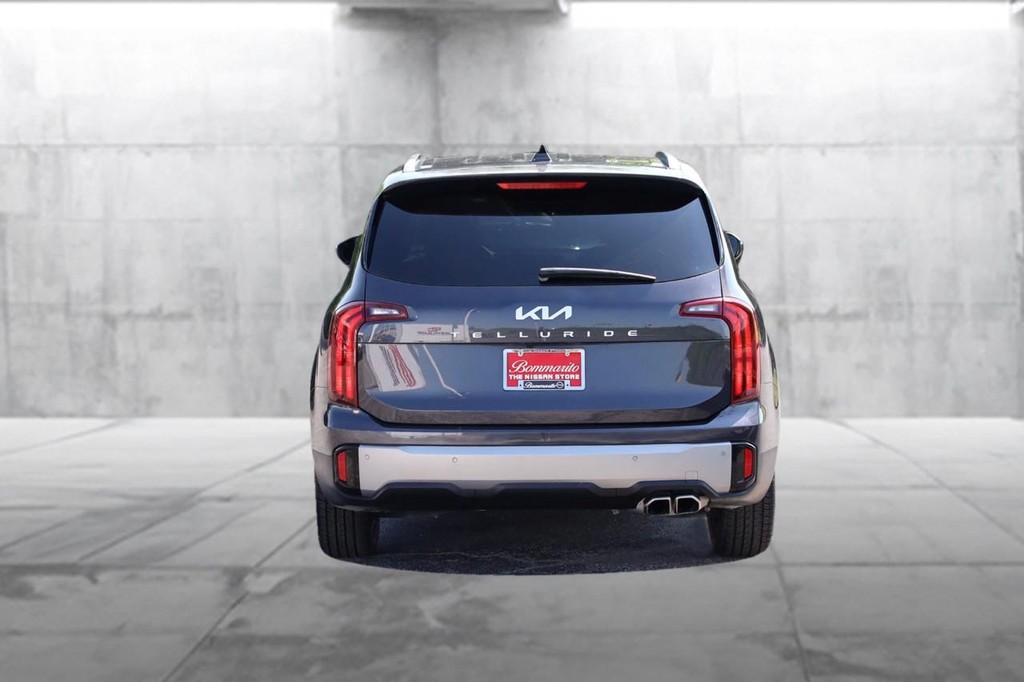 Kia Telluride Vehicle Full-screen Gallery Image 6