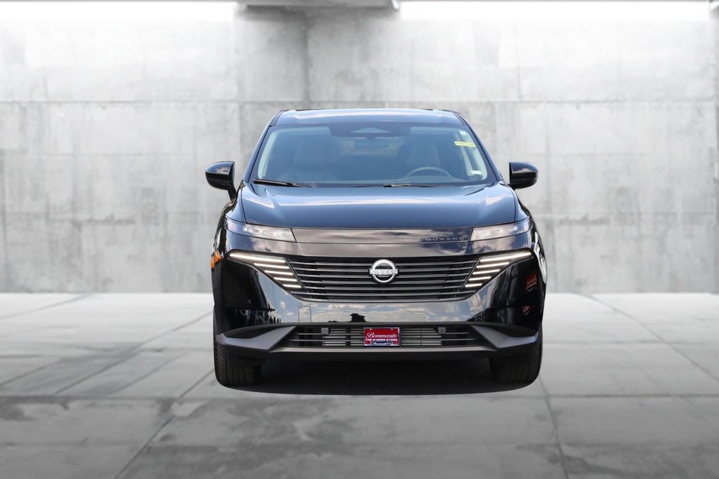 Nissan Murano Vehicle Full-screen Gallery Image 4