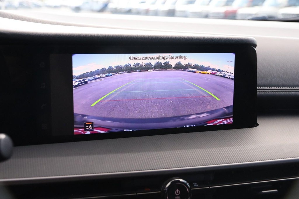 Nissan Murano Vehicle Full-screen Gallery Image 18