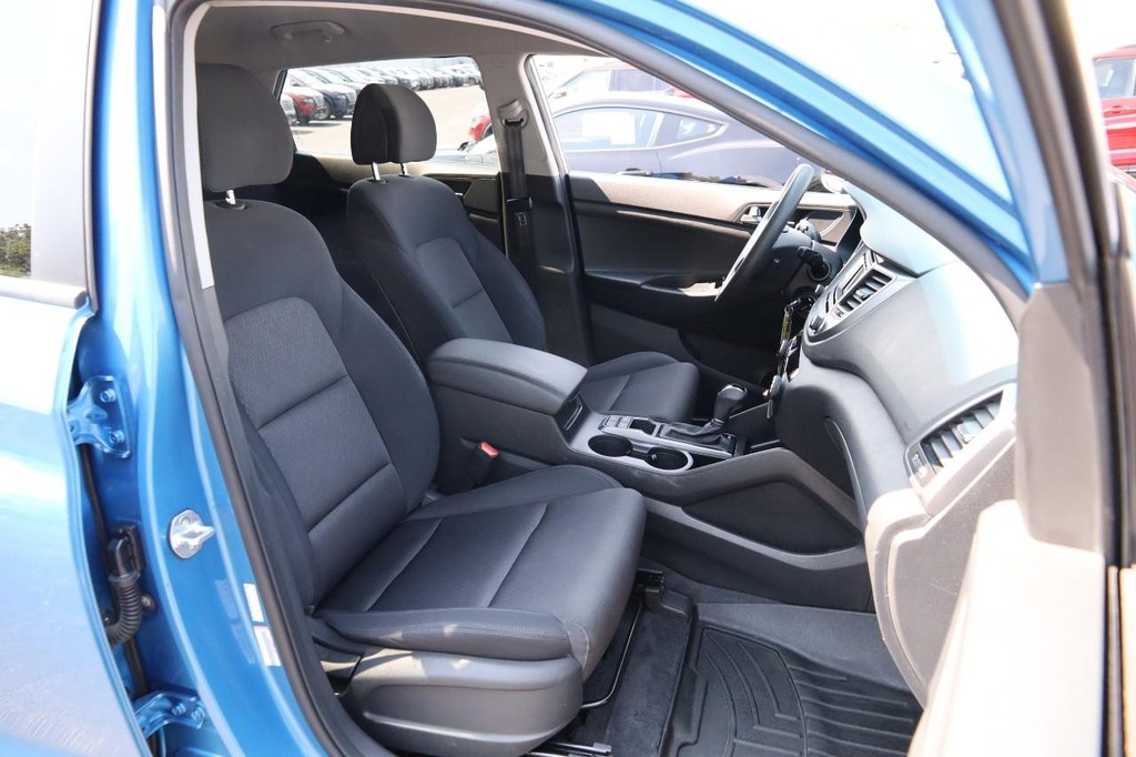 Hyundai Tucson Vehicle Full-screen Gallery Image 27