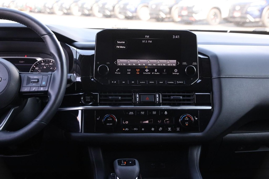 Nissan Pathfinder Vehicle Image 27