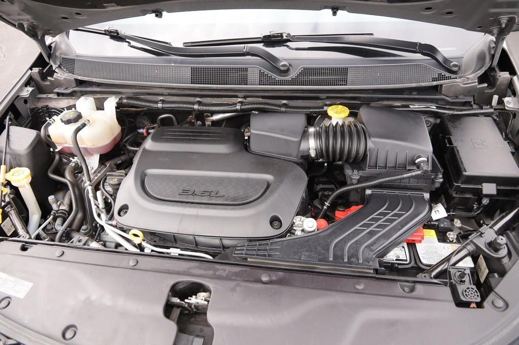 Chrysler Pacifica Vehicle Full-screen Gallery Image 31
