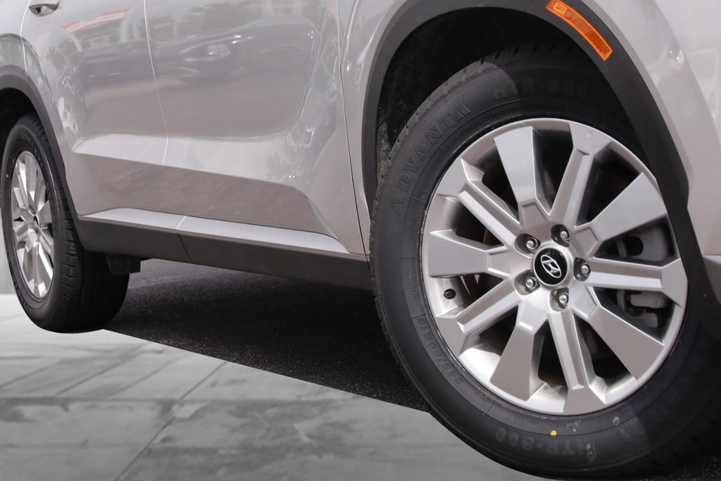 Hyundai Palisade Vehicle Full-screen Gallery Image 03