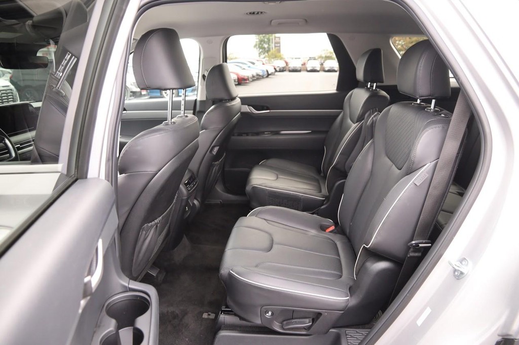 Hyundai Palisade Vehicle Full-screen Gallery Image 10