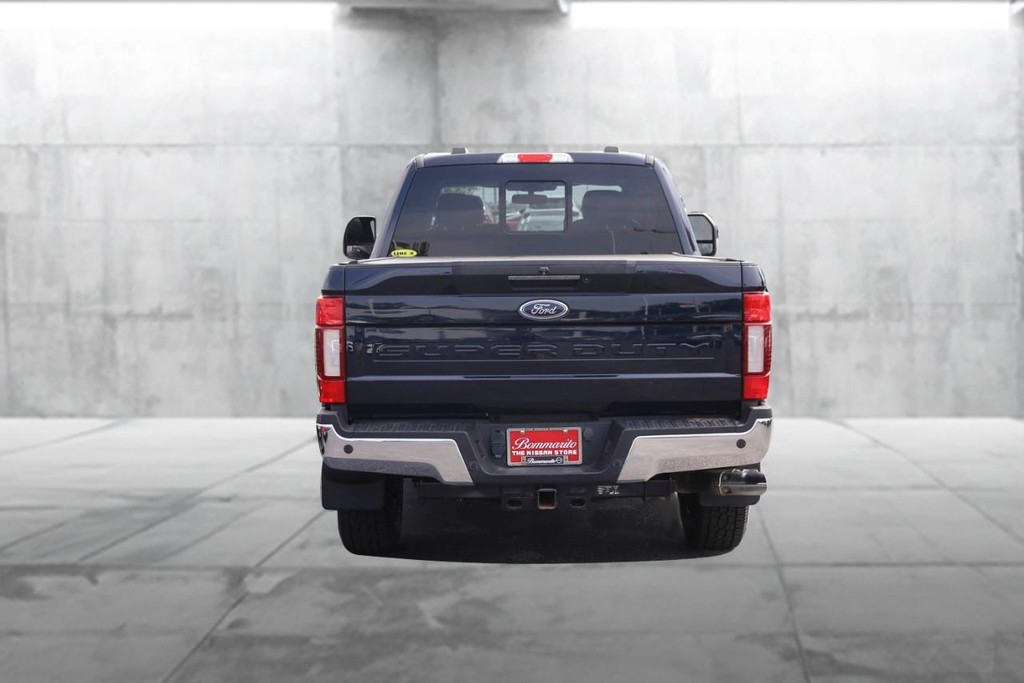 Ford Super Duty F-250 SRW Vehicle Full-screen Gallery Image 06