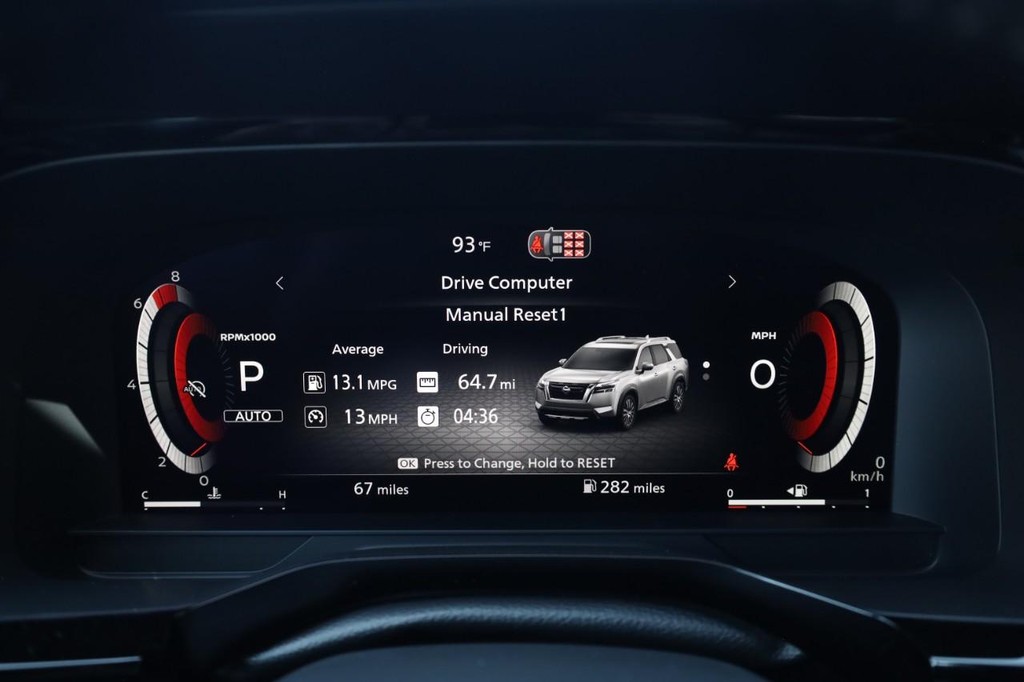 Nissan Pathfinder Vehicle Image 13