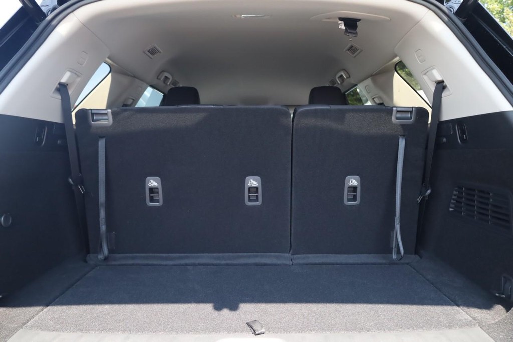 Nissan Pathfinder Vehicle Image 26