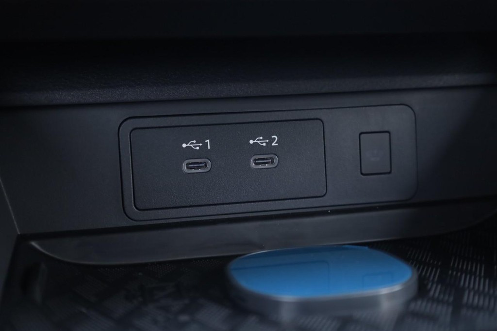 Nissan Murano Vehicle Full-screen Gallery Image 18