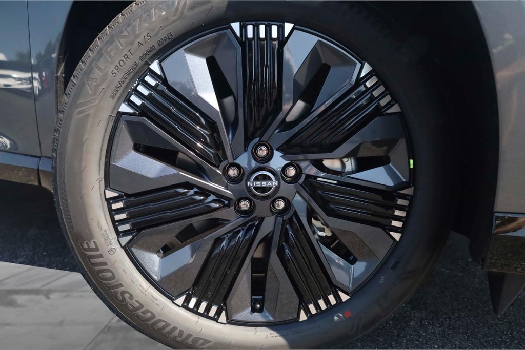 Nissan Murano Vehicle Image 03