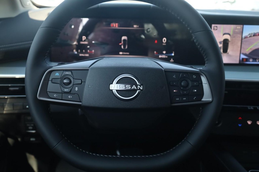 Nissan Murano Vehicle Image 08