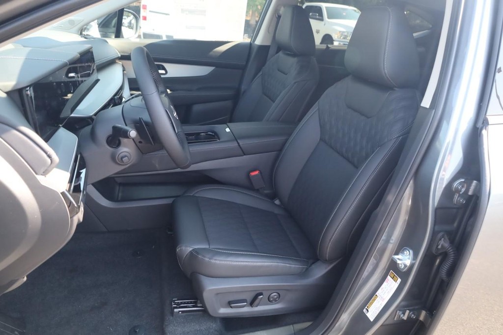 Nissan Murano Vehicle Image 20