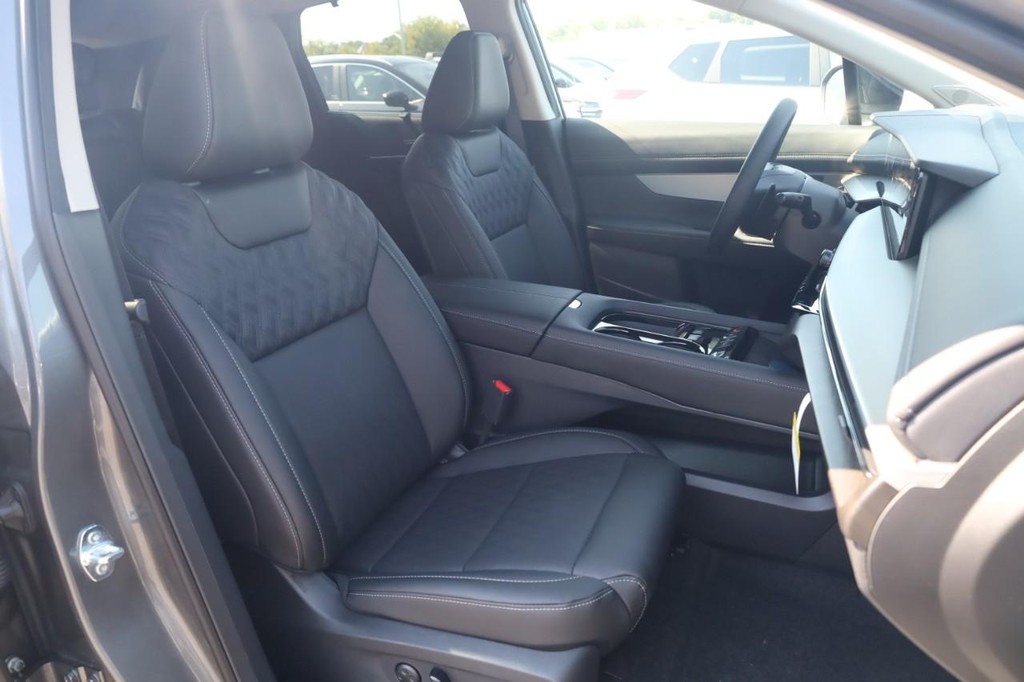 Nissan Murano Vehicle Image 21