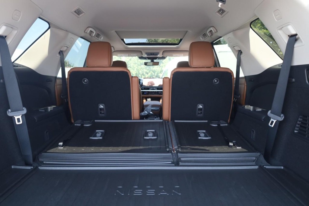 Nissan Pathfinder Vehicle Image 29