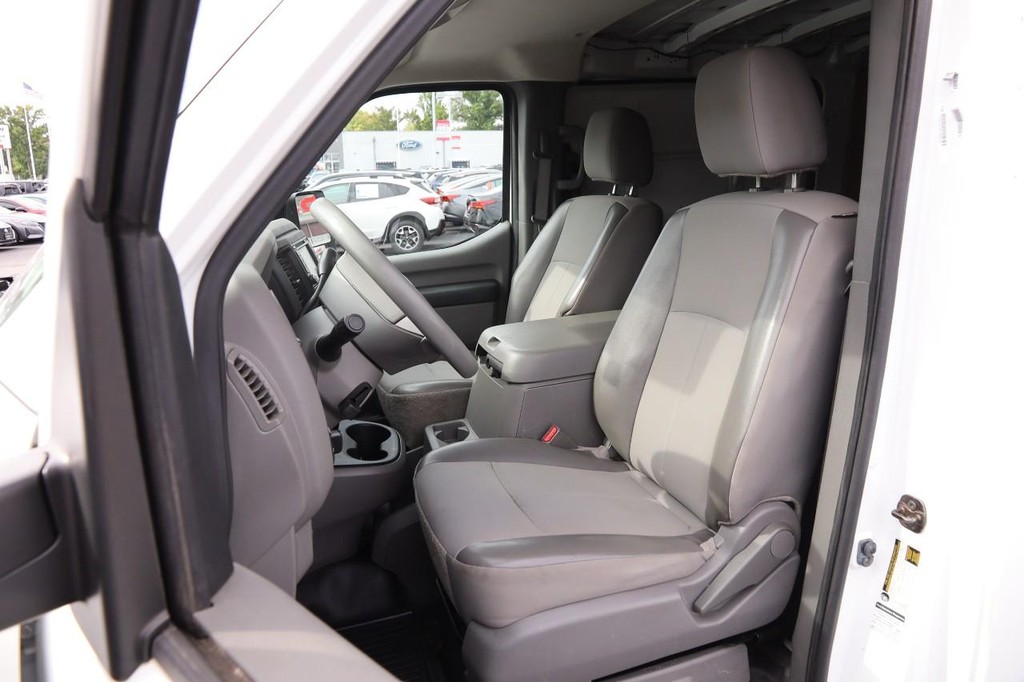 Nissan NV Cargo Vehicle Image 09