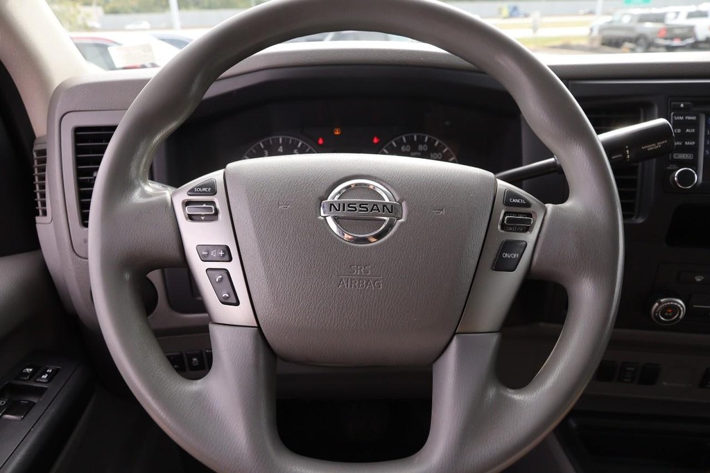 Nissan NV Cargo Vehicle Image 10