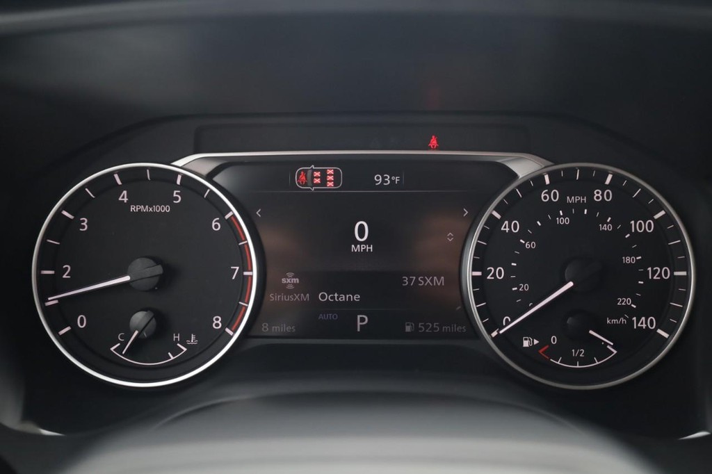 Nissan Rogue Vehicle Full-screen Gallery Image 13