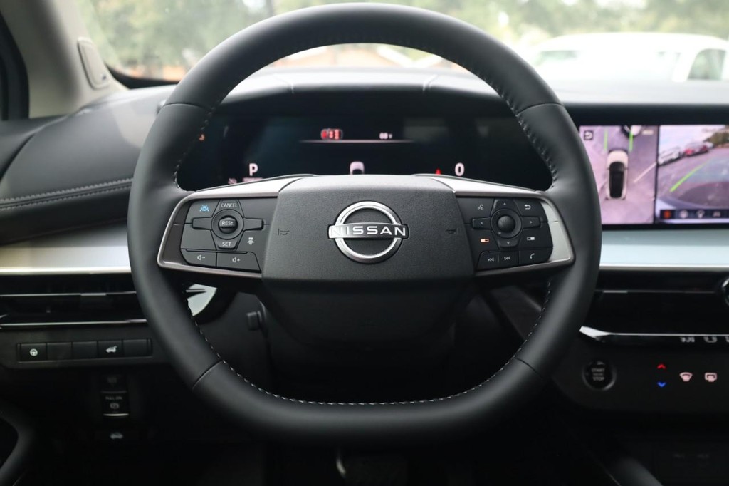 Nissan Murano Vehicle Image 08