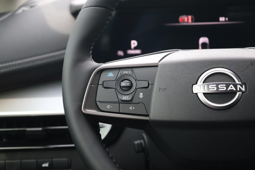 Nissan Murano Vehicle Image 10